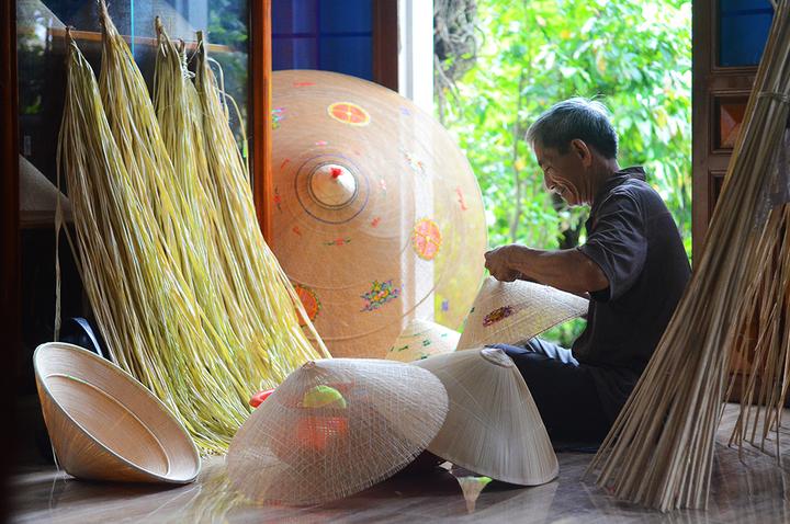 Tận dụng 